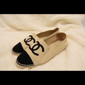 Chanel Espadrilles Beige Suede Flats